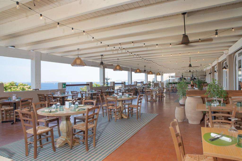 Ristorante gourmet del resort Santa Teresa Gallura con show cooking