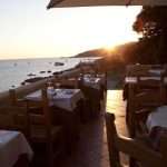 Ristorante vista mare nel villaggio Santa Teresa con buffet e pizza